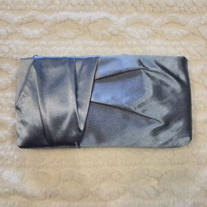 Antonio Melani Silver Satin Pleated Clutch w/ Chain Strap ✨